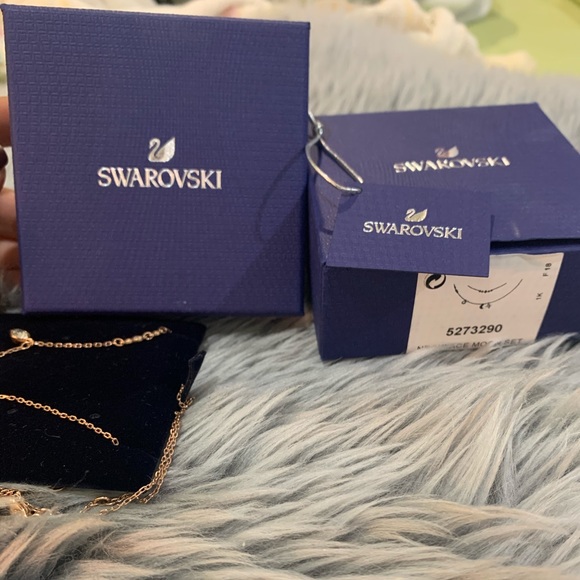 😍SOLD😍Swarovski moon necklace set - Picture 6 of 6